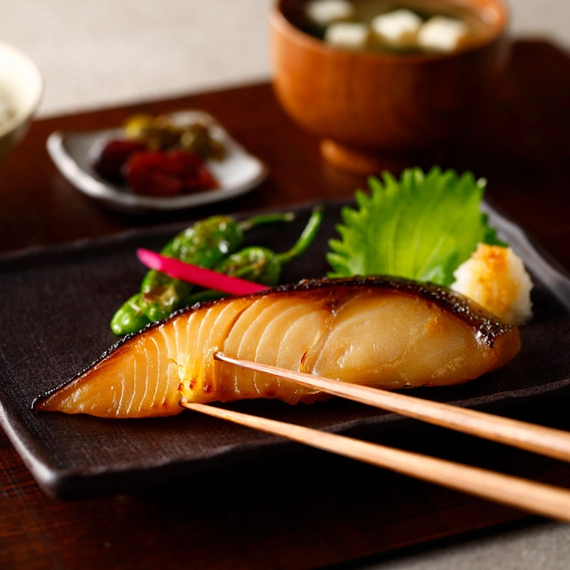週末のご自宅で味わう、お取り寄せ「ぎんだら（銀鱈）京粕漬」と美酒のペアリング